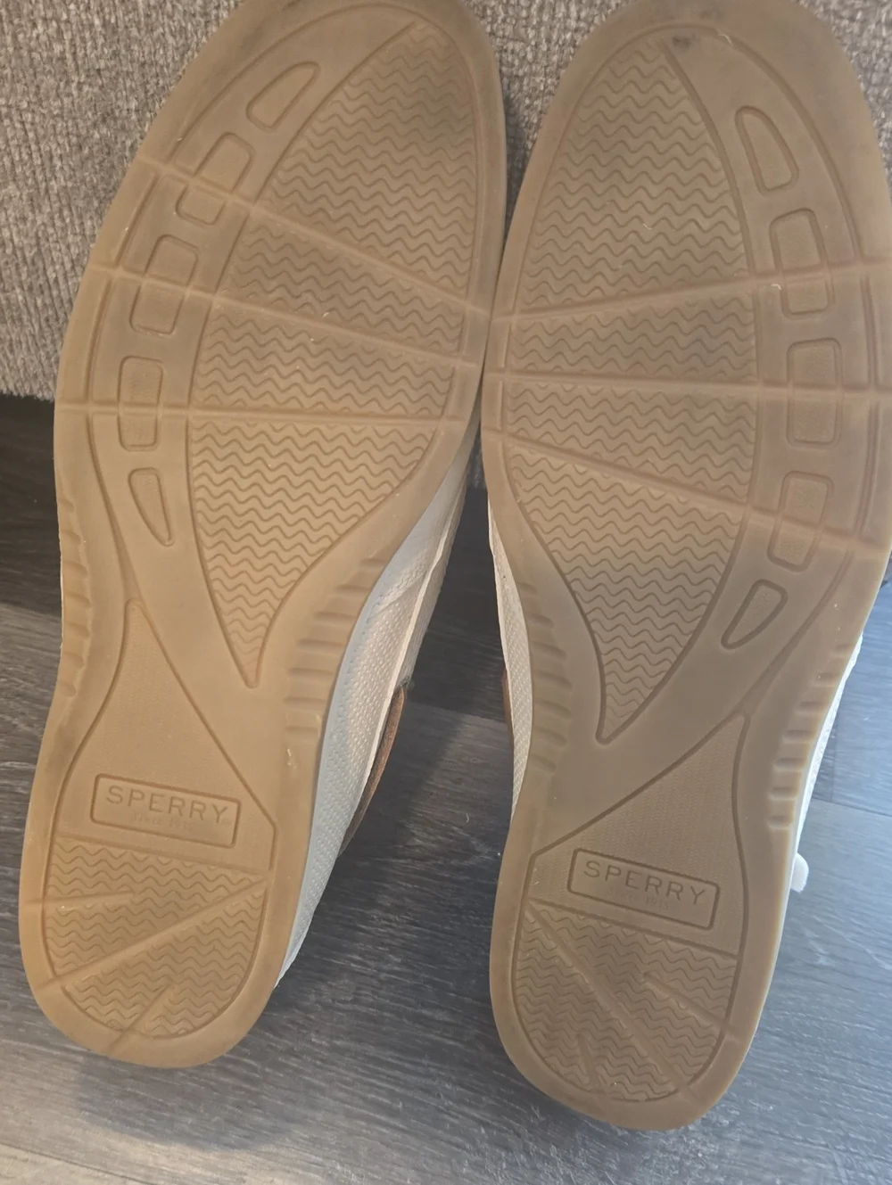 Sperrys Womens Size 10 White Boat Shoes with Tan Laces - Picture 8 of 8